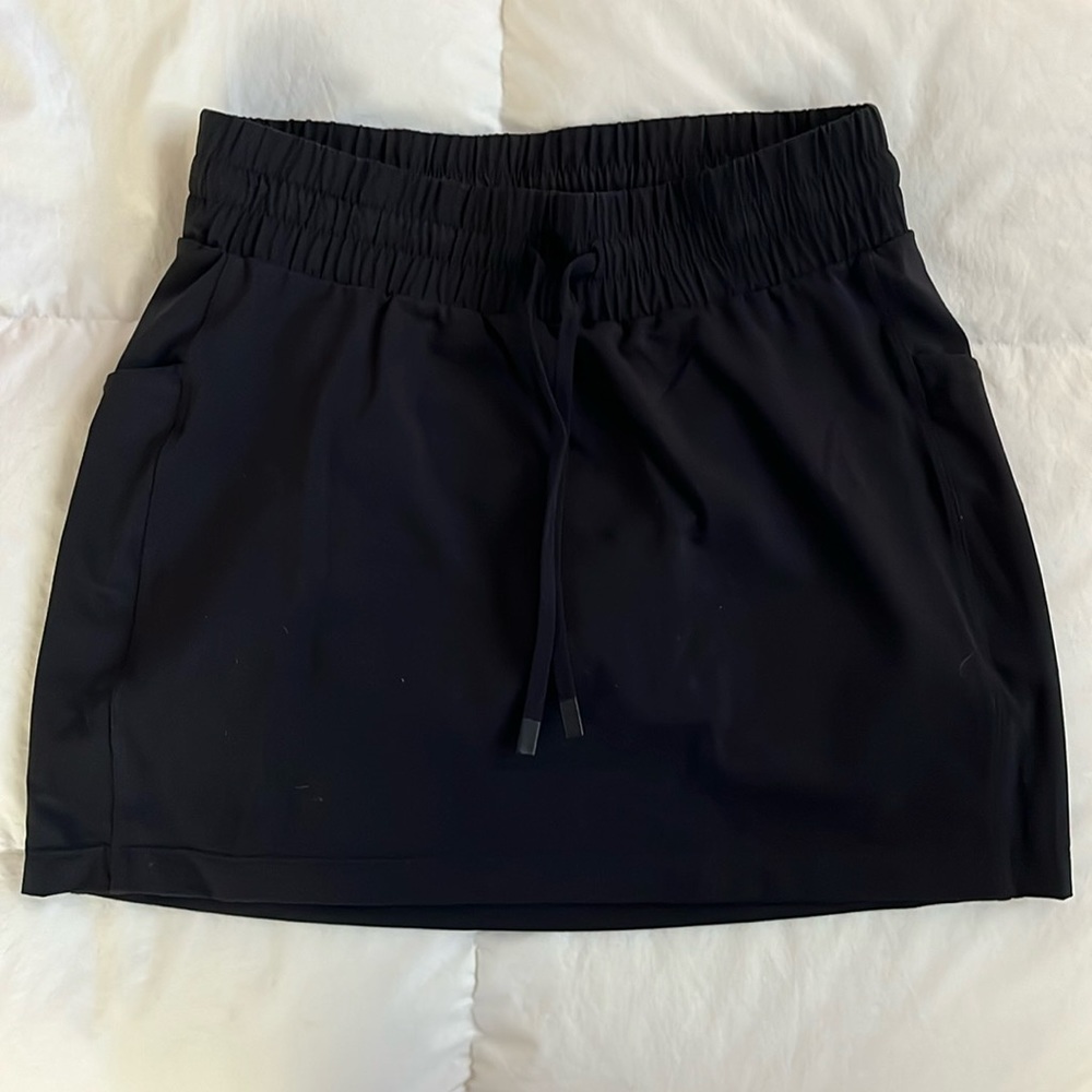 Athleta tennis skirt with built in shorts